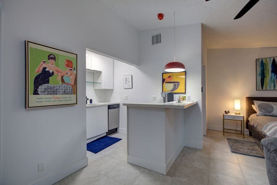 Casita kitchenette.
