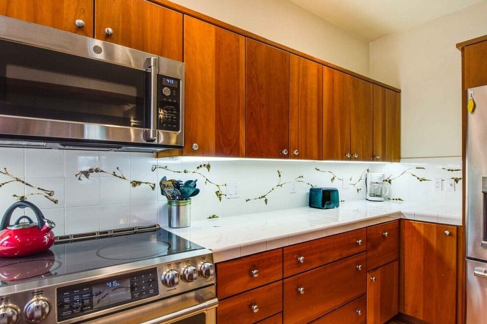 Full Kitchen 