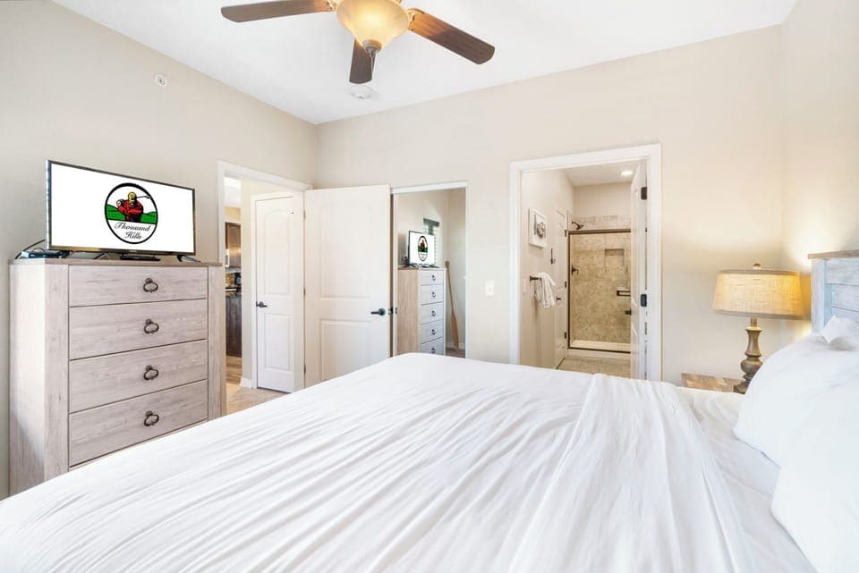 Bedroom Three with CableTV