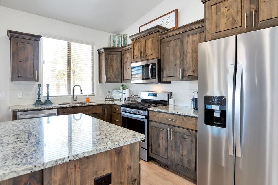 Fully stocked gourmet kitchen featuring all the comforts of home