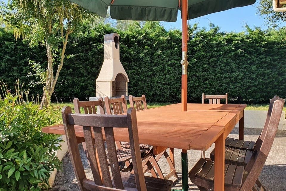 Je recommande cette villa pour un week-end entre amis ou bien avec la famille.