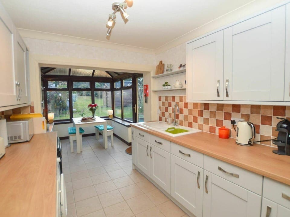 Countertop, Cabinetry, Furniture, Kitchen Sink, Sink, Tap, Drawer, Kitchen, Kitchen Appliance, Window