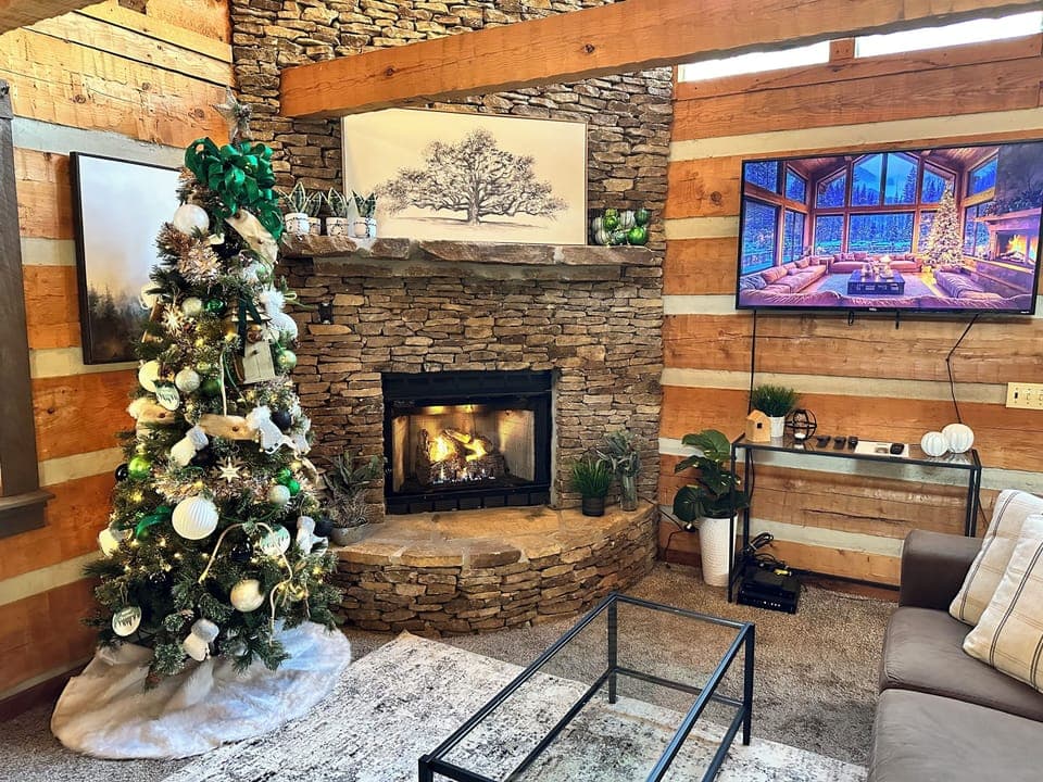 Beautiful Christmas Decor making your Christmas dreams come true!