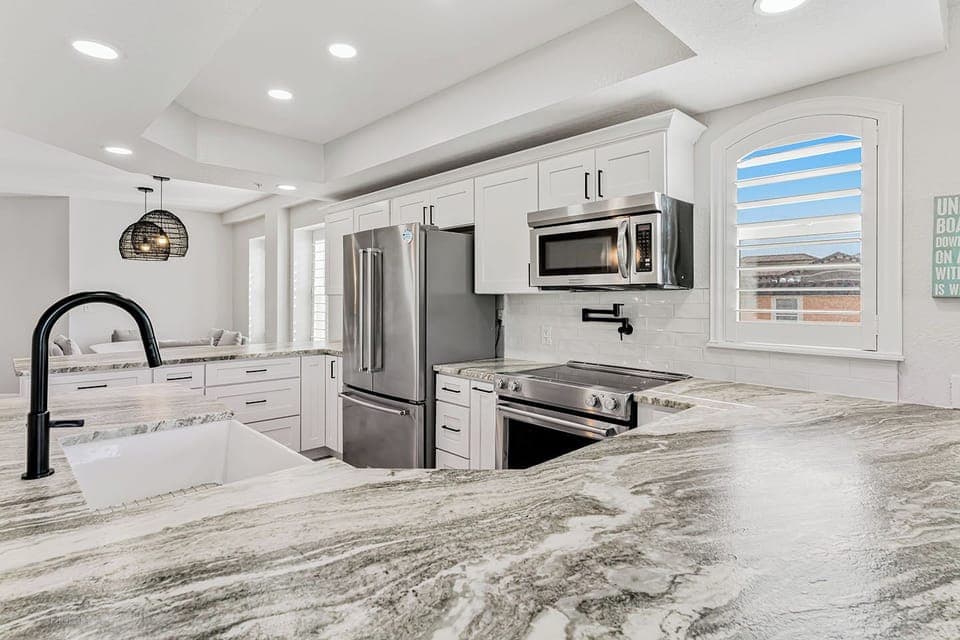 Newly renovated kitchen (Dec 2024)