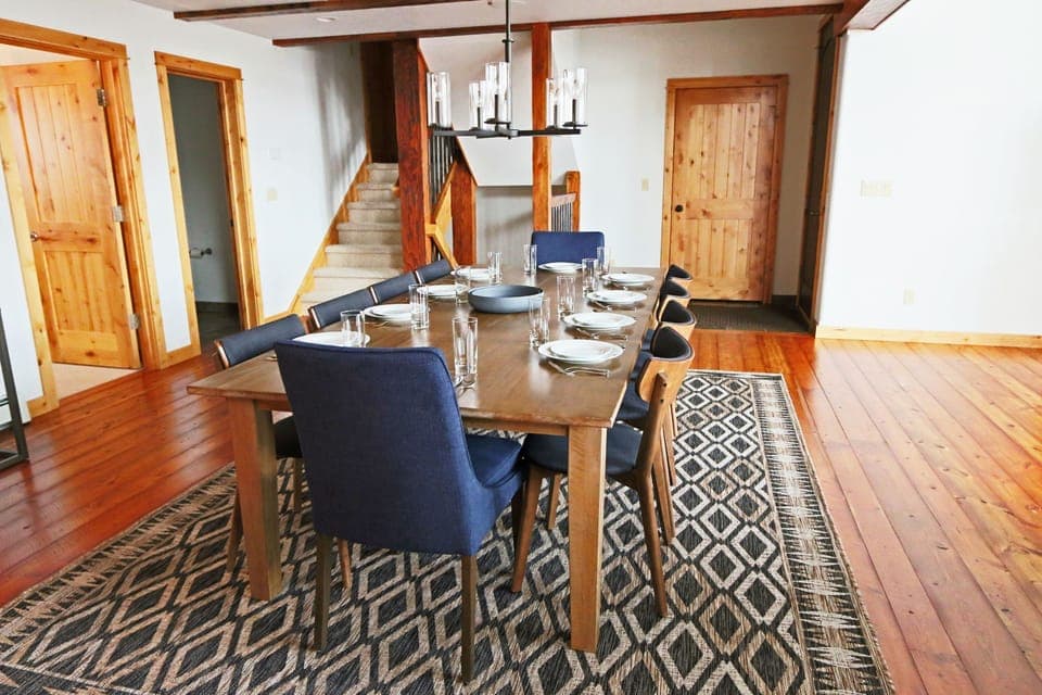 Black Eagle 29, Dining Room, 2