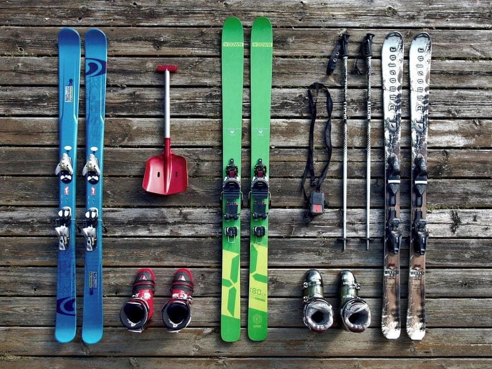 Need ski gear? Rent top-quality equipment with Skiset and enjoy up to 55% off when booking with us—everything you need for the slopes is within reach!