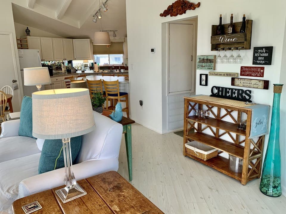 Plenty of room! High ceilings add to the bright and airy feel. 