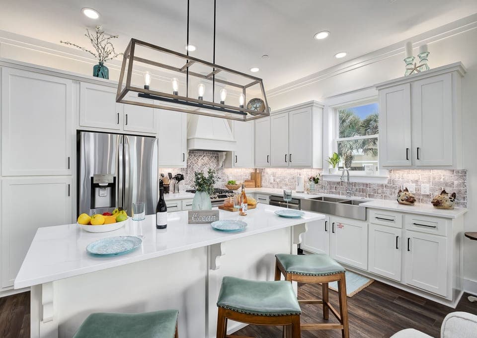 Spacious Fully Equipped Kitchen