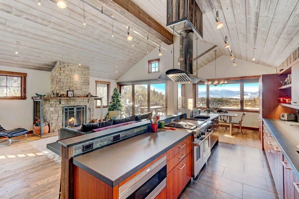 Expansive open floor plan