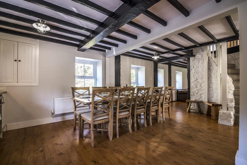 Barn Conversion - Hot Tub - Penally - Tenby (1242)