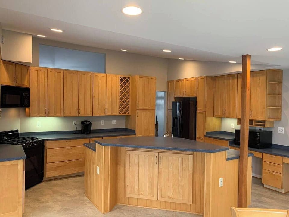 Huge kitchen. Fully stocked.