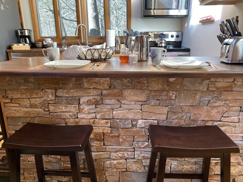 Additional seating for 2 at the kitchen counter. 