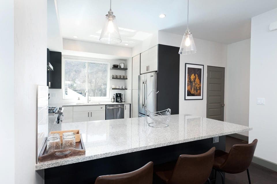 Kitchen and Bar