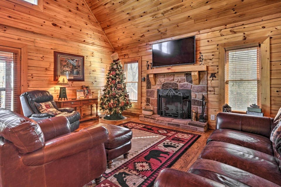 Sevierville Vacation Rental Cabin | 2BR | 2BA | 1,403 Sq Ft
