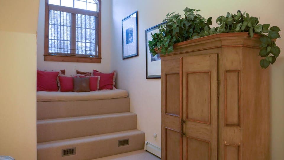 Elevated Bed - Upstairs Master Bedroom - TV with DirecTV