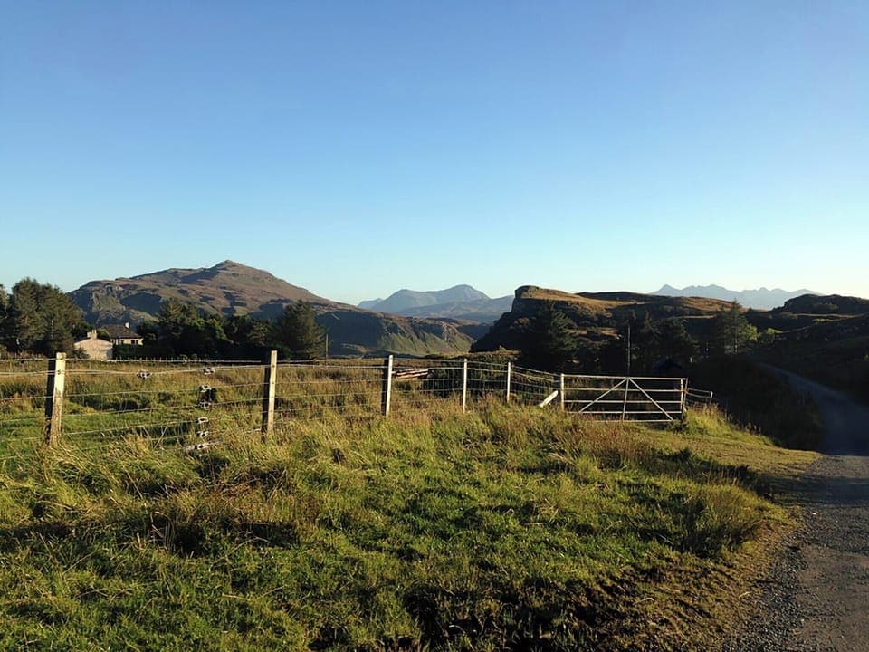 Setting | Greenhill, Torvaig, near Portree