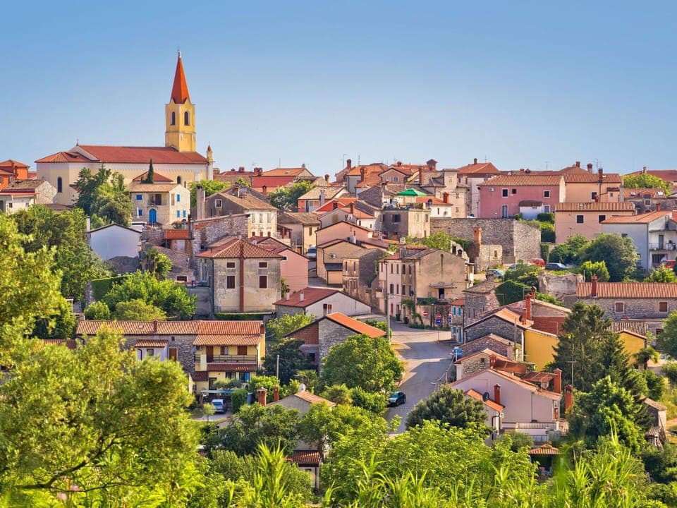 Sky, Building, Tree, Plant, House, Urban Design, Tower, Rural Area, Landscape, City