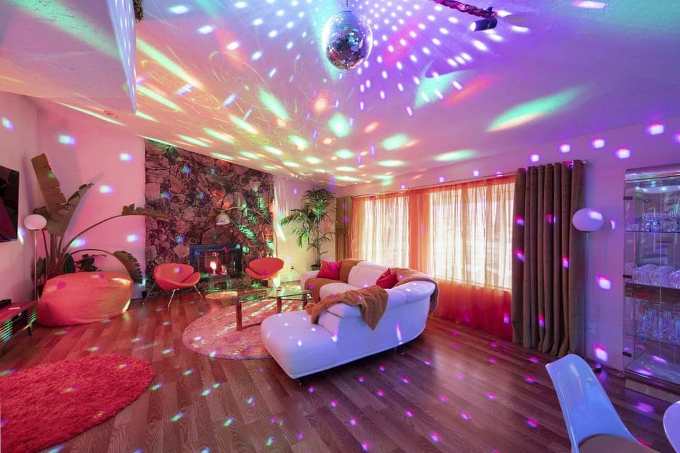 Our signature disco ball and trippy lights transform this crib into the hottest club after the sun sets. You won’t even have to go out!