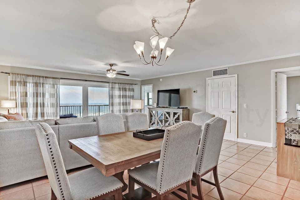 Dining Area with Ocean View