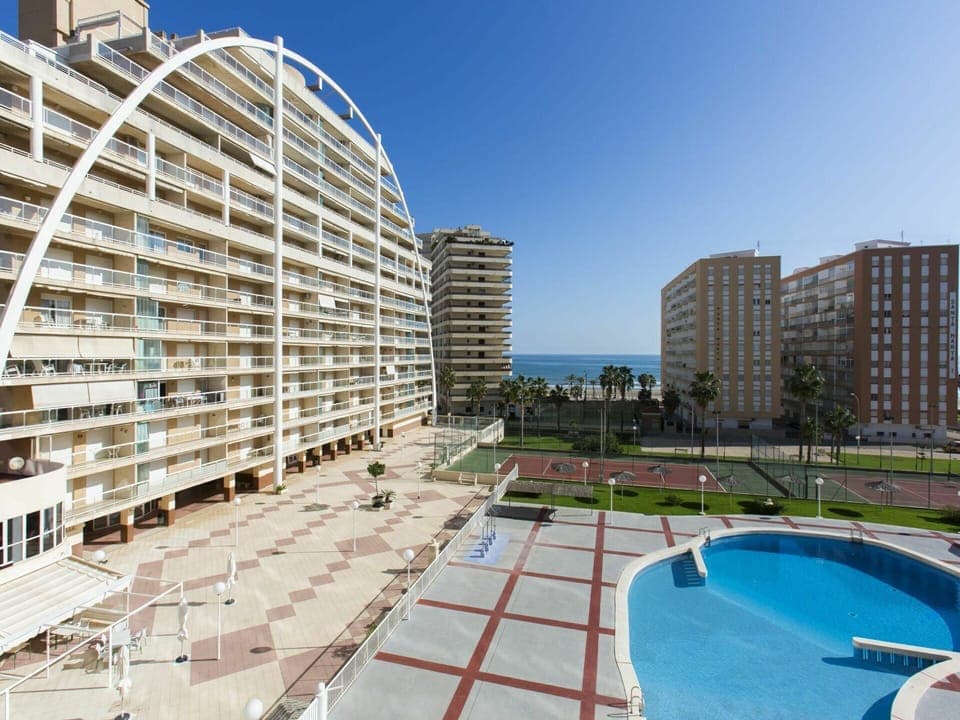 Property, Building, Condominium, Real Estate, Apartment, Swimming Pool, Architecture, Mixed-Use, Residential Area, Hotel