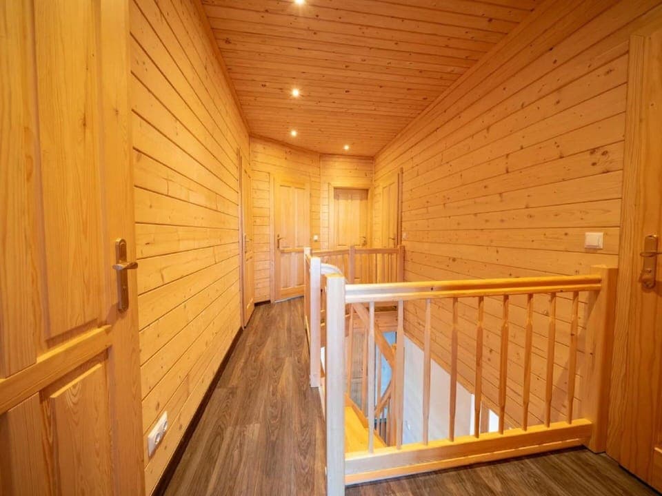 Wood, Wood Stain, Floor, Flooring, Plank, Hardwood, Varnish, Pattern, Ceiling, Lumber