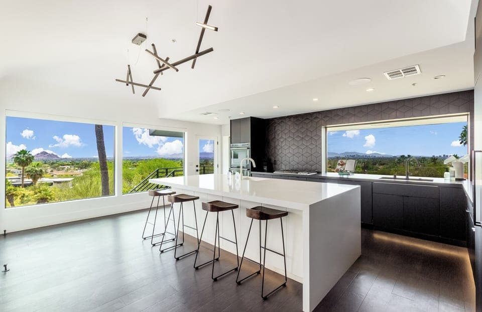 Gather, dine, and make memories under soaring ceilings with panoramic views all around.