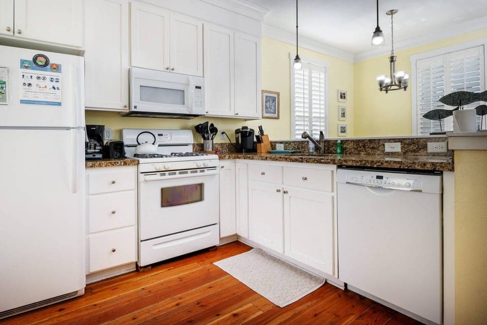 The kitchen was well equipped with everything you’d need to make any meal.  -Miriam G.