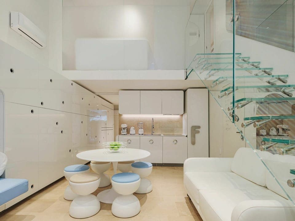 Property, Building, Furniture, White, Product, Table, Azure, Textile, Comfort, Interior Design