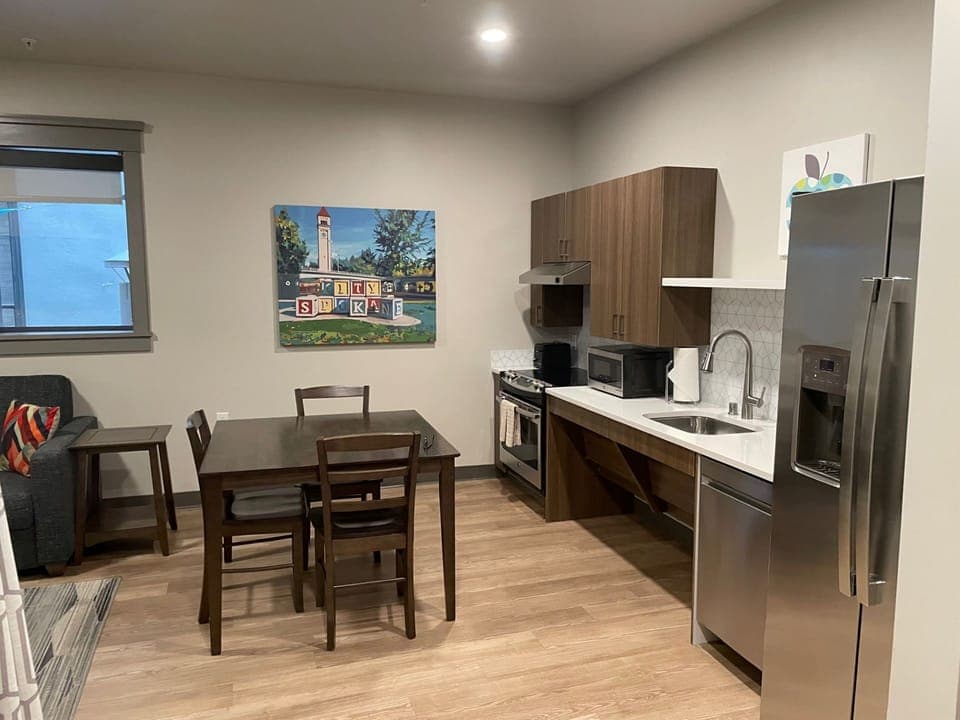 Kitchen, Dining Area
