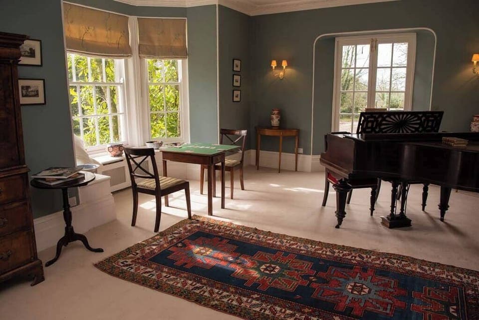 Card Table for the bridge player 