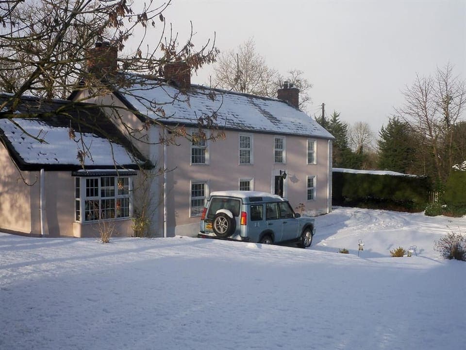 Lisnafillan Bed & Breakfast Exterior Winter