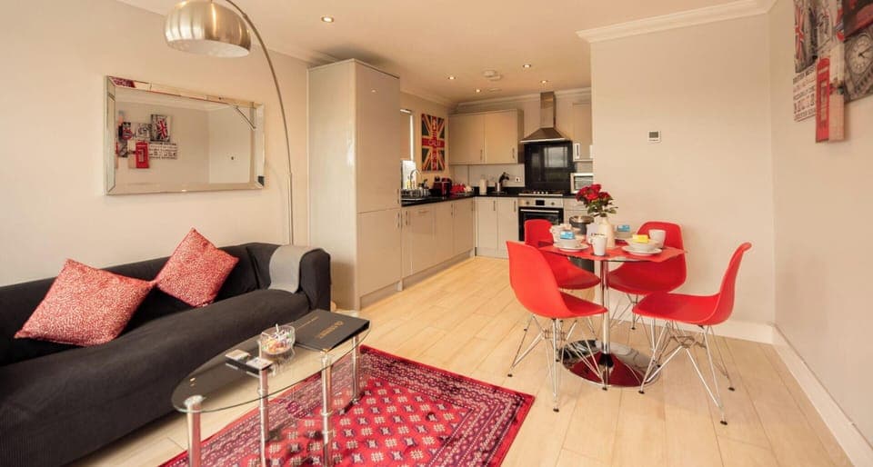 Penthouse - Living/Kitchen 