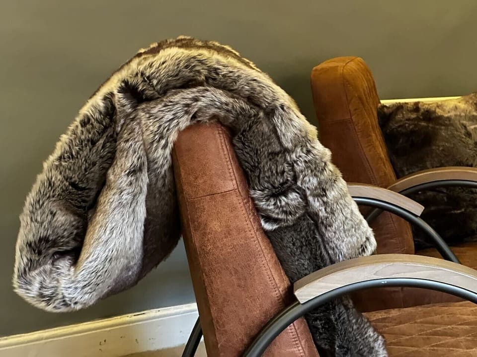 Living Room / Lounge