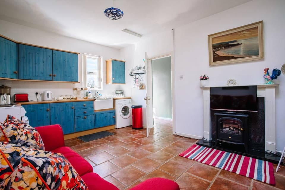 Open plan kitchen / living area
