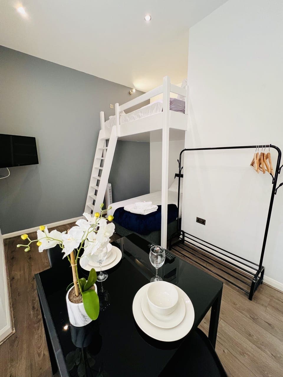 Studio 5 - Loft Twin Studio Apartment