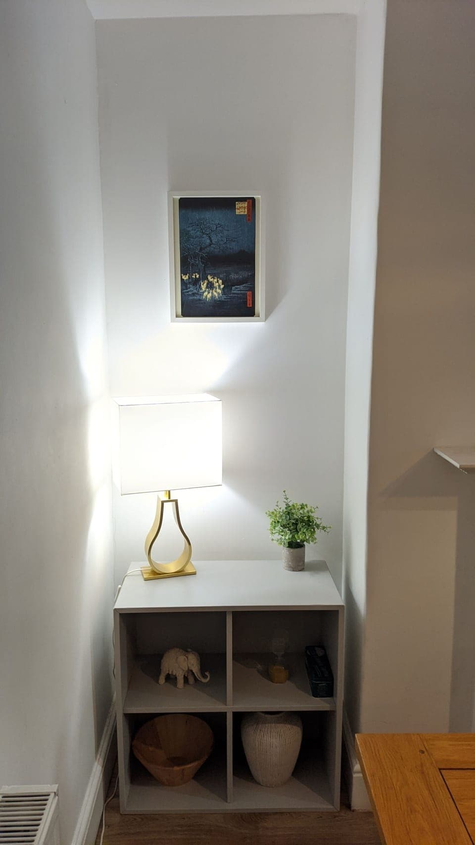 Dining room - Oak Table can seat up to 8 people comfortably. Good space if you're favouring cooking for yourself or a takeaway etc.