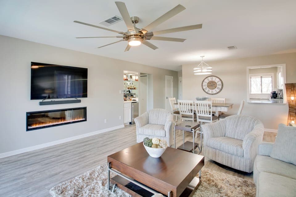 Interior | Free WiFi | Air Conditioning