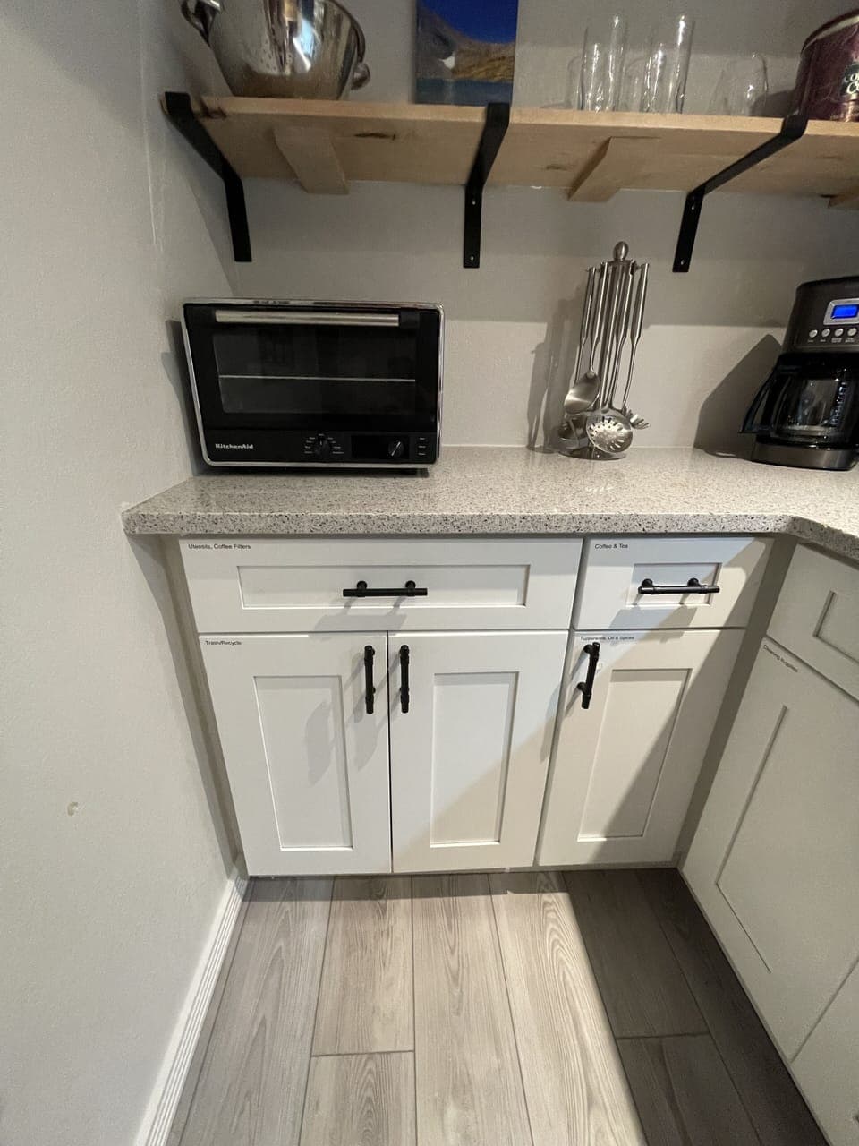 The kitchenette.