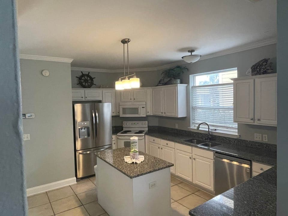 Kitchen (2)
