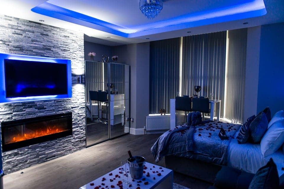 Living Room / Lounge