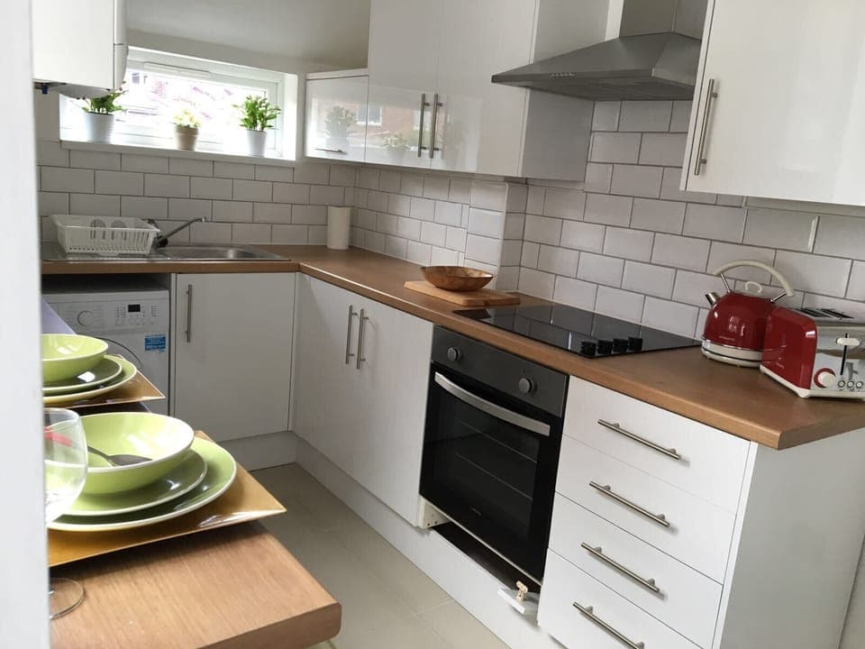 Shared kitchen for all guests 