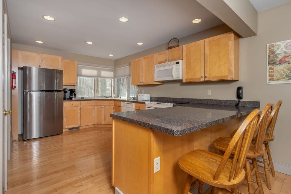 Full Kitchen