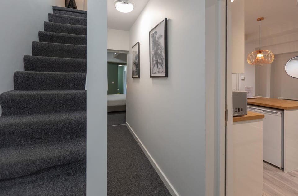 Internal stairs - Flat 2