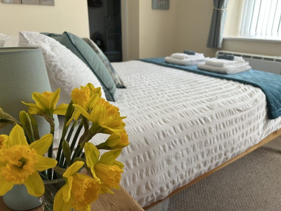 30, large king size bed