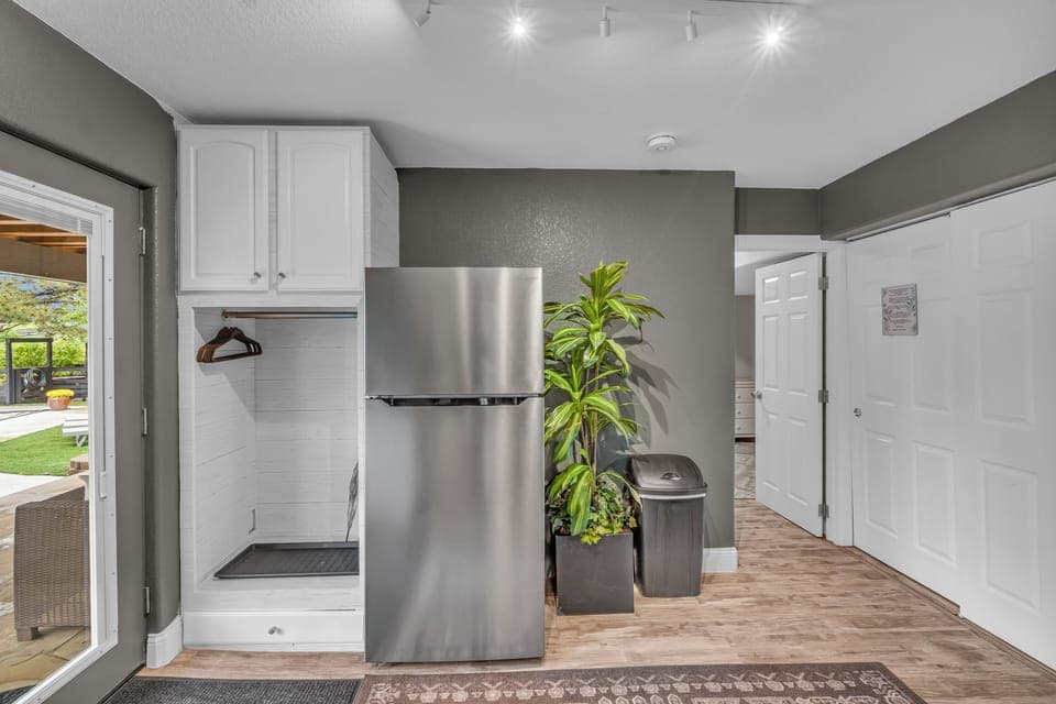 Full size fridge 