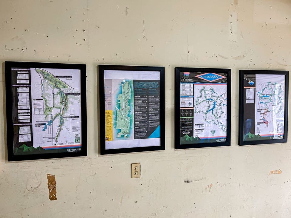 4 framed trail maps for mountain bike rides! Dry erase markers for drawing.