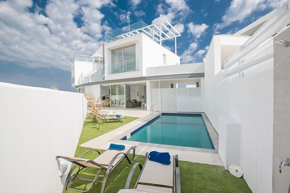 Villa OL23, Stunning 2BDR Protaras Villa, Close walking Distance to Fig Tree Bay