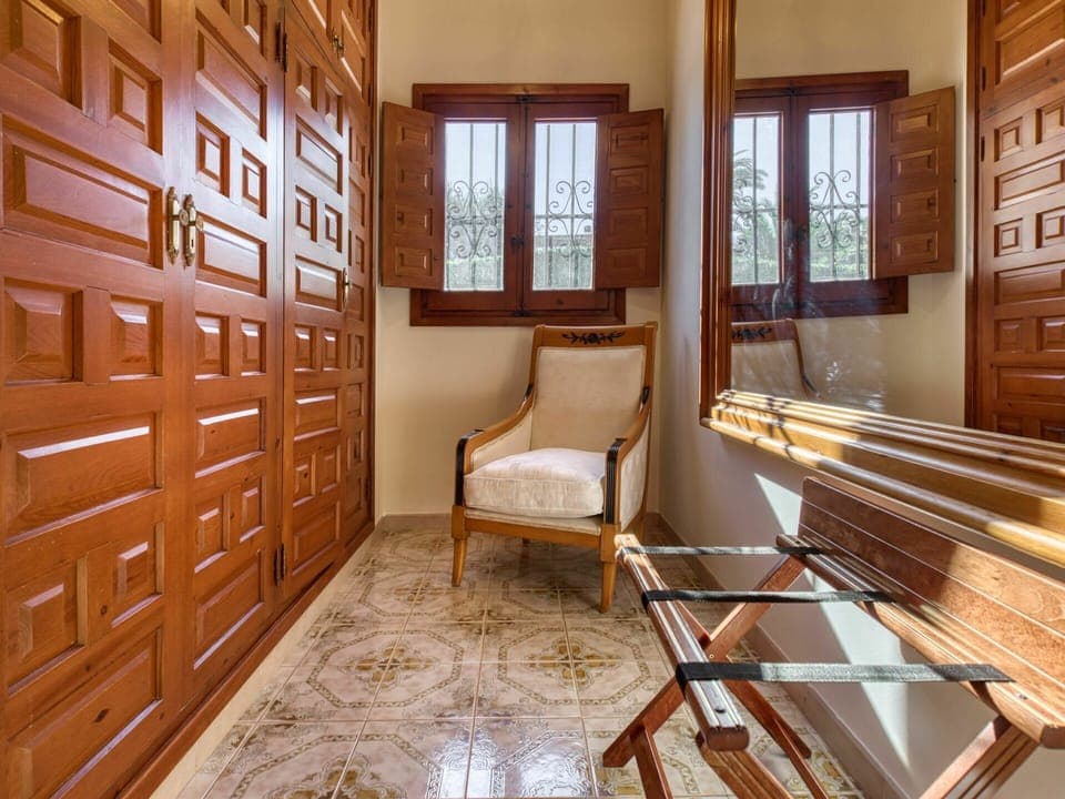 Furniture, Building, Wood, Window, Interior Design, Lighting, Architecture, Floor, Flooring