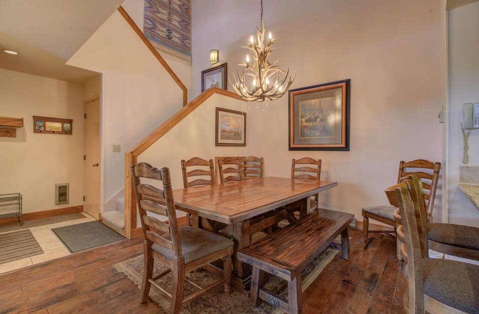 Dining Area to Stairs