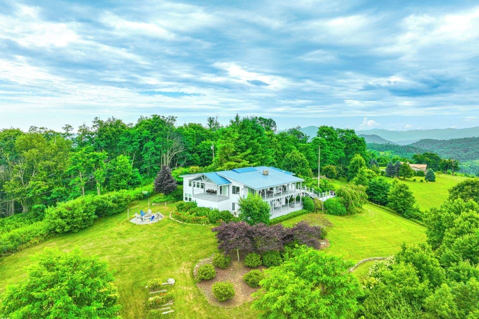 Canton Vacation Rental | 3BR | 2.5BA | 4,400 Sq Ft | Stairs Required